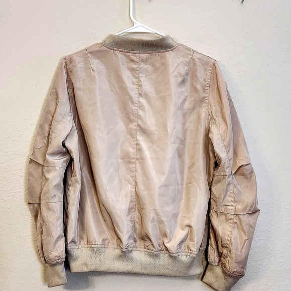 i joah lightweight Women’s Bomber jacket. Cream. Size M - Picture 16 of 16